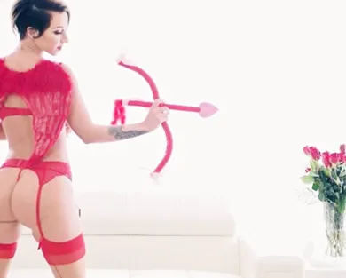 Смотреть порно: Счастливчик жестко выебал ангельскую большую жопу молодой телки