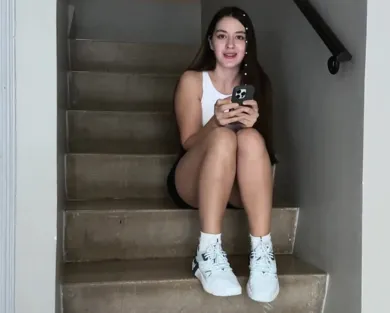 Смотреть порно: Соседка не отказалась от секса со мной