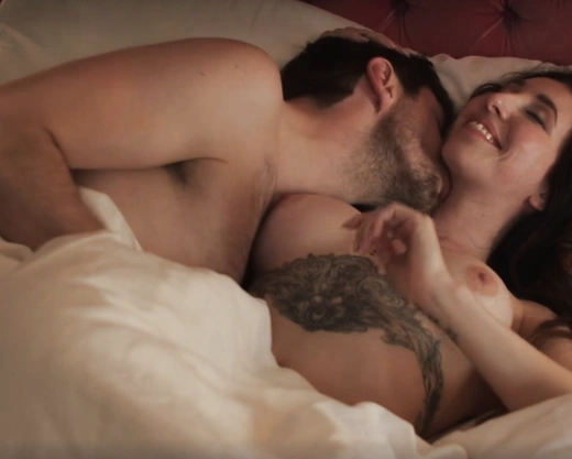 Смотреть порно: Семейный секс мужа с женой красавицей - красивая эротика