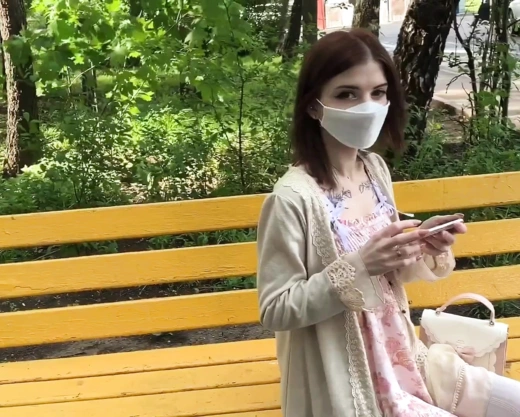 Смотреть порно: Подцепил незнакомку с улицы и уломал её на анальный кремпай