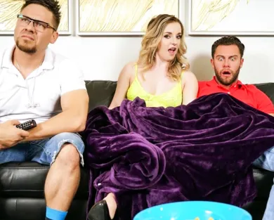 Смотреть порно: Изменяет с женой соседа вместо того чтобы смотреть футбол