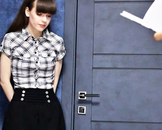 Смотреть порно: Скромная студентка прогуливала пары и за это наказана