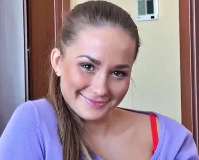 Смотреть порно: Вудман любит лизать таким няшкам, а потом трахать в анал и в горлос погружением по самые яйца