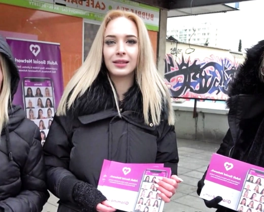 Давалка отдается за монету | Засунул купюру в лифчик и получил зеленый свет Давалка отдается за монету | Засунул купюру в лифчик и получил зеленый свет