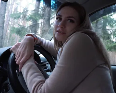 Смотреть порно: Секс с русской мачехой в машине - классное порно с разговором!