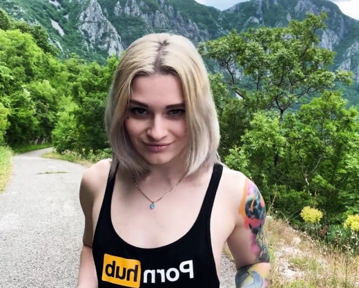 Смотреть порно: Минет в горах с русской красоткой из Краснодарского края