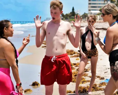 Смотреть порно: Молодой пацан знакомится с телками на пляже, а одну из них даже трахает