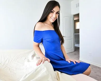 Смотреть порно: Мама подарила секс на День рождение - секс с молоденькой мачехой