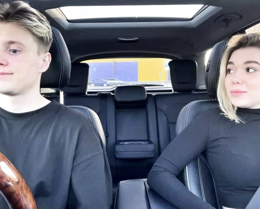 Смотреть порно: Заплатила за такси с минетом