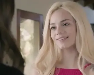 Смотреть порно: Молодая блондинка Эльза и Райли Рид -  Как все начиналось