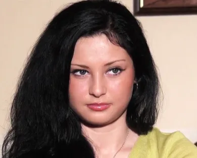 Смотреть порно: Не отказалась от анала у Вудмана