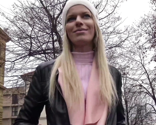 Смотреть порно: Пикап девушки на улице для порно кастинга