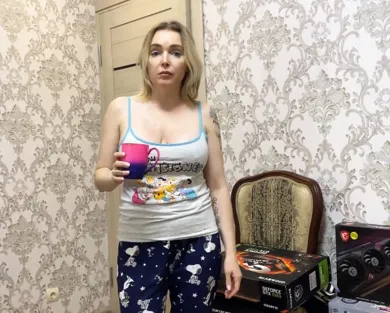 Смотреть порно: Сын, ты много отдыхаешь, пора трахнуть маму