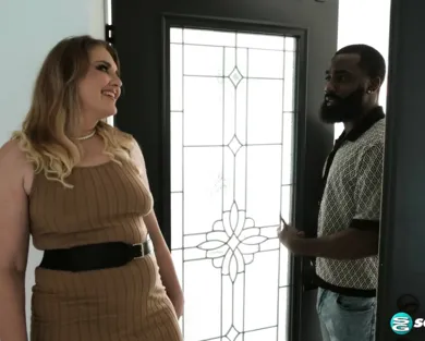 Смотреть порно: Большой черный вошел в мамку за 50